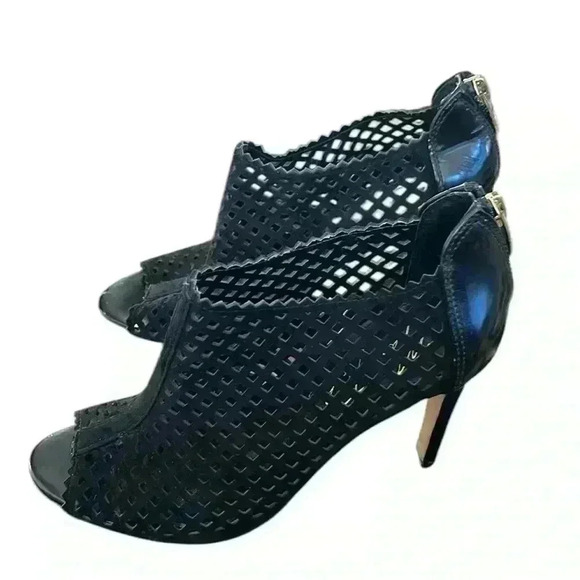 Marc Fisher Peddle Peep Toe Leather Suede Heels  Laser Cut Black Bootie size 6 - Picture 2 of 7